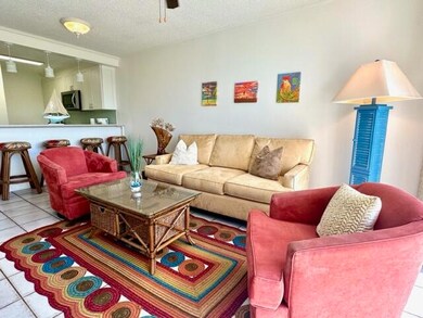 Living Room 3930 S Roosevelt Blvd W212