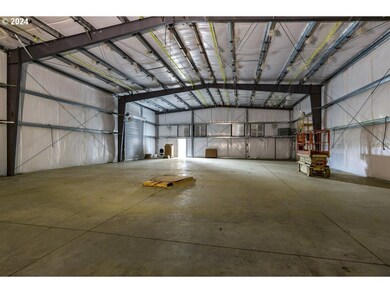 3060 S Stage Rd, Medford, OR 97501 - photo 7