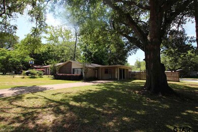 2725 2725 Amy Ln, Tyler, TX 75701 - photo 3