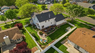 750 Meadow Ln, Crown Point, IN 46307 - photo 2