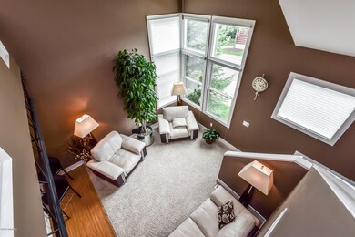 006-photo-living-room-6300347