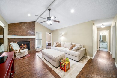 11226 S Ash St, Jenks, OK 74037 - photo 3