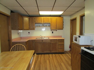 512 E Locust St, Scranton, PA 18505 - photo 3