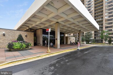 Skyline Plaza unit 818S, Baileys Crossroads, VA 22041 - photo 2