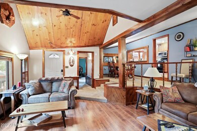 Living Room (4)