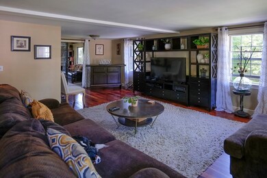 72 Sterling St, Braintree, MA 02184 - photo 5