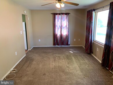 211 N Brownleaf Rd, Newark, DE 19713 - photo 3