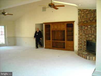 3255 Titanic Dr, Stafford, VA 22554 - photo 3