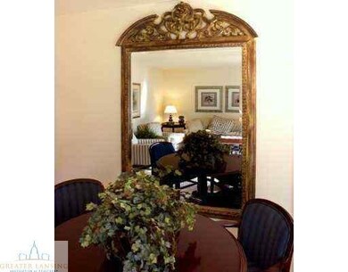 933 Vincent Ct unit 206, Lansing, MI 48910 - photo 3