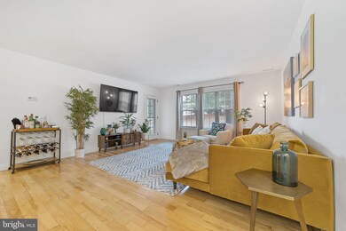 329 Surrey Ct unit 329, Sewell, NJ 08080 - photo 6