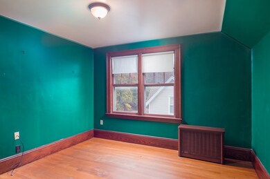 8 Hermitage Ln, Worcester, MA 01605 - photo 5