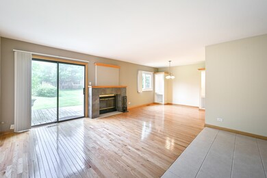 1065 Heathrow Ct, Wheaton, IL 60189 - photo 7