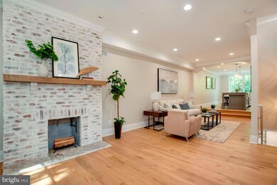 1237 31st St NW, Washington, DC 20007 - photo 4