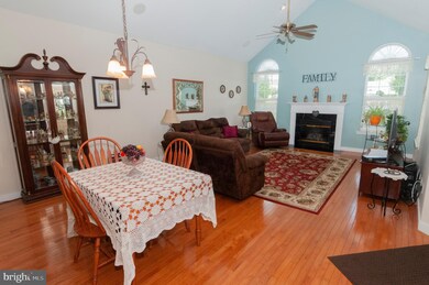 1080 Bordeaux Ln, Pennsburg, PA 18073 - photo 6