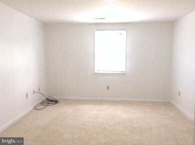 16 Main St unit SECOND FLOOR, Sperryville, VA 22740 - photo 5