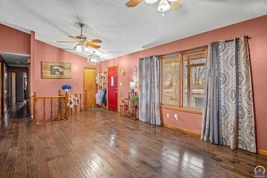 10010 Kansas 16, Holton, KS 66436 - photo 4