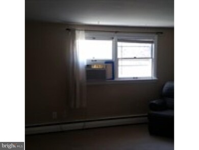 47 S New St unit 2ND FL, Hatboro, PA 19040 - photo 3