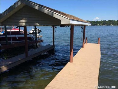 Waterfront/Dock/Pier