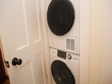 261 W Newton St unit 3, Boston, MA 02116 - photo 7