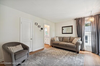 06-618-Gunson-St-East-Lansing-MI-48823-W