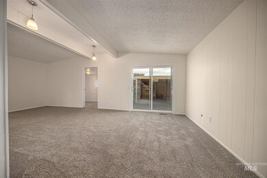 1075 W 7th St, Weiser, ID 83672 - photo 6