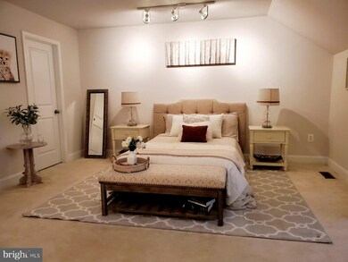 4528 Potomac Highlands Cir, Triangle, VA 22172 - photo 6