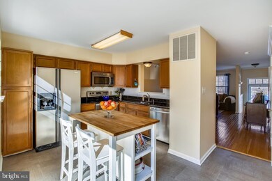 18236 Paladin Dr, Olney, MD 20832 - photo 2