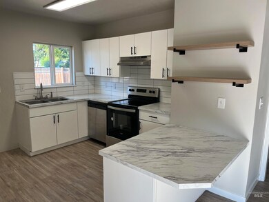 1013 S Chestnut St, Nampa, ID 83686 - photo 7