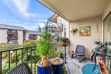 13229 Linden Ave N unit 306, Seattle, WA 98133 - photo 7