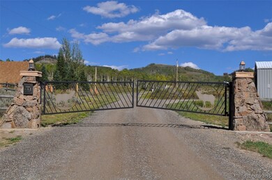 Electronic gate at the entrance of Rabbit Ears Vil