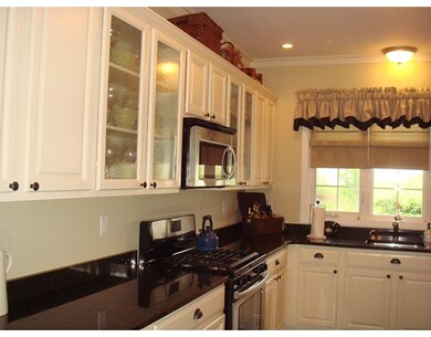 43 Grey Wolf Dr unit 43, Franklin, MA 02038 - photo 2
