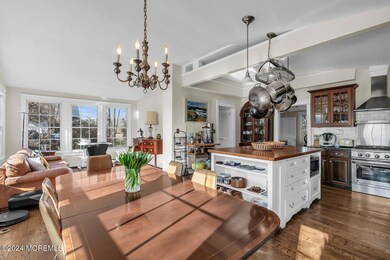 eat in kitchen