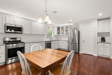 1306 Georgina St, Rosenberg, TX 77471 - photo 5