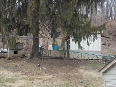 Stable/Barn. Barn in the rear has electric and wat