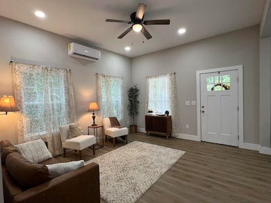 307 Hunter St, Seneca, SC 29678 - photo 6