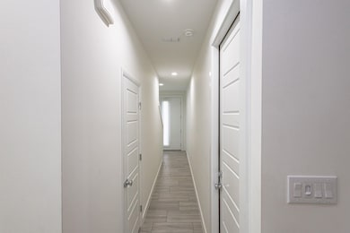 423 Deer Path Loop, Laredo, TX 78045 - photo 6