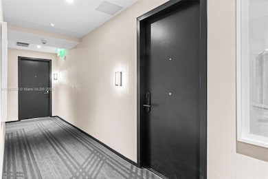 The Elser unit 4502, Miami, FL 33132 - photo 2