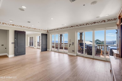 4640 W Beach Blvd unit D-3, Gulfport, MS 39501 - photo 5