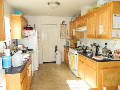 331 SE M St, Grants Pass, OR 97526 - photo 7