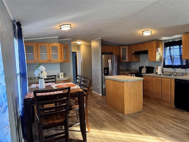 1812 Breezeway Heights, Harrah, OK 73045 - photo 4