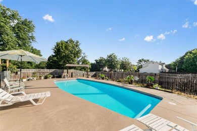 Heated pool/all equipment and supplies to stay