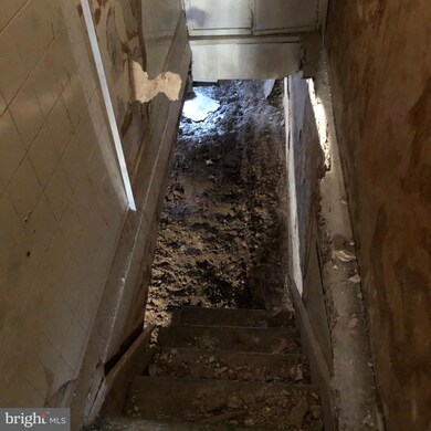 811 N Belnord Ave, Baltimore, MD 21205 - photo 4