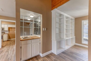 118 Guinevere Dr, Weatherford, TX 76086 - photo 6