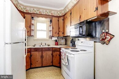 32 S Locust St, Hagerstown, MD 21740 - photo 6