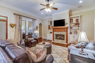 329 Dunvegan-10
