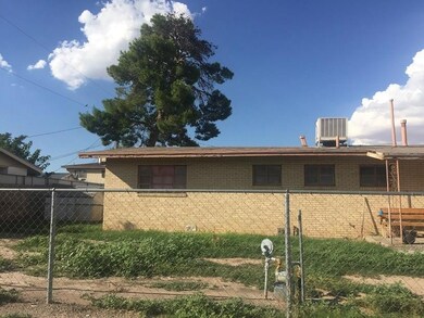 7937 Craddock Ave, El Paso, TX 79915 - photo 3