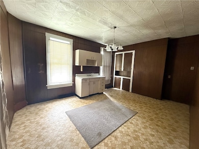 629 Forrest St, New Castle, PA 16101 - photo 5