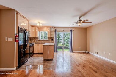 29 Lorenzo Ct, Matawan, NJ 07747 - photo 6