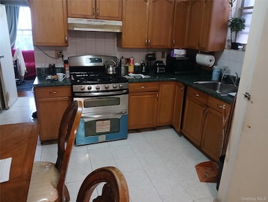 95-13 42nd Ave, Elmhurst, NY 11373 - photo 2