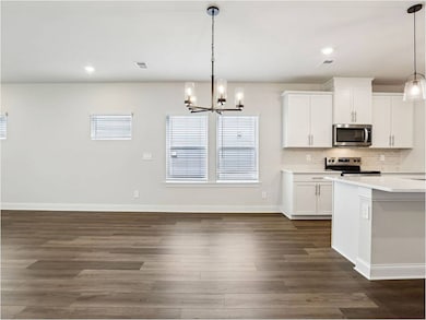 1231 Bluffton Cir, Clarksville, TN 37043 - photo 5